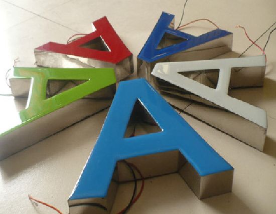 五龙口如何延长树脂发光字招牌的寿命？